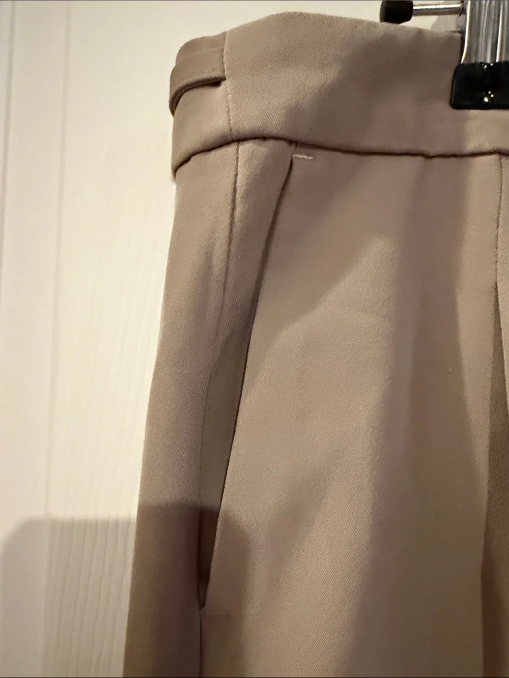 Wide-Leg women'sVERA MODA Dress Pants in Khaki - Untitled Brand